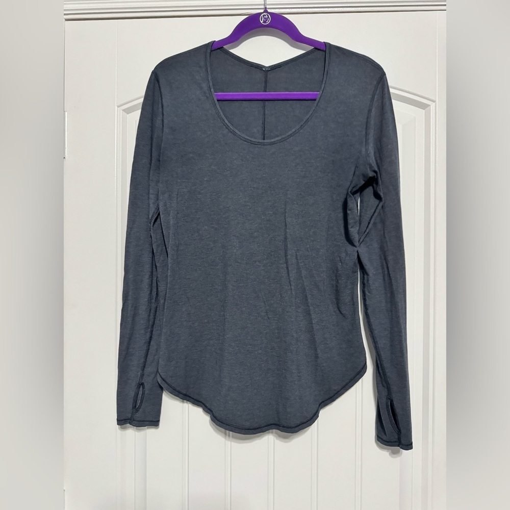 Lululemon Yogini 5 Year Long Sleeve Tee in Heathered Black
